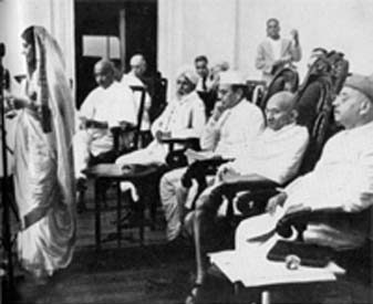 Gandhi at the convocation of the Thackersey University for Women (SNDT), Bombay, July 1, 1939